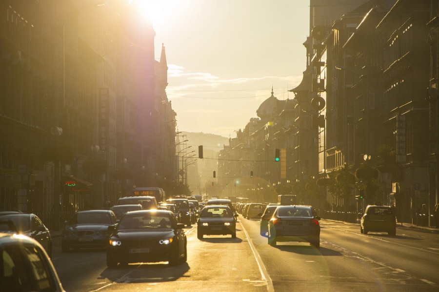 76546_HB-_forgalom_auto_klimavedelem_rakoczi_ut