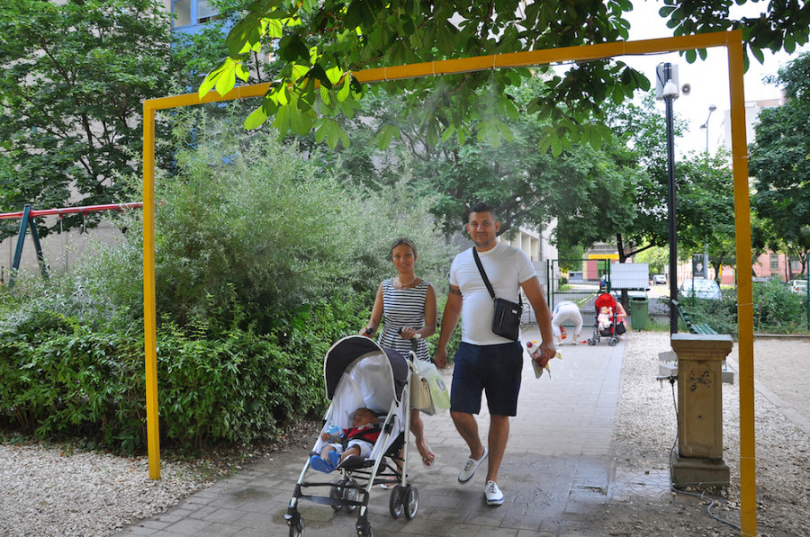 Vízosztás, párakapuk, hűs irodák – kerületi intézkedések hőségriadóra