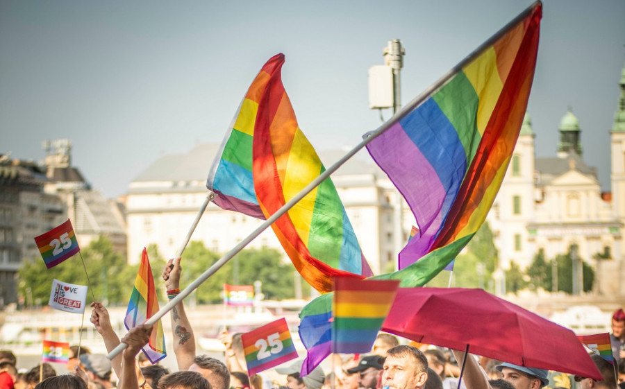 76909_pride_nd