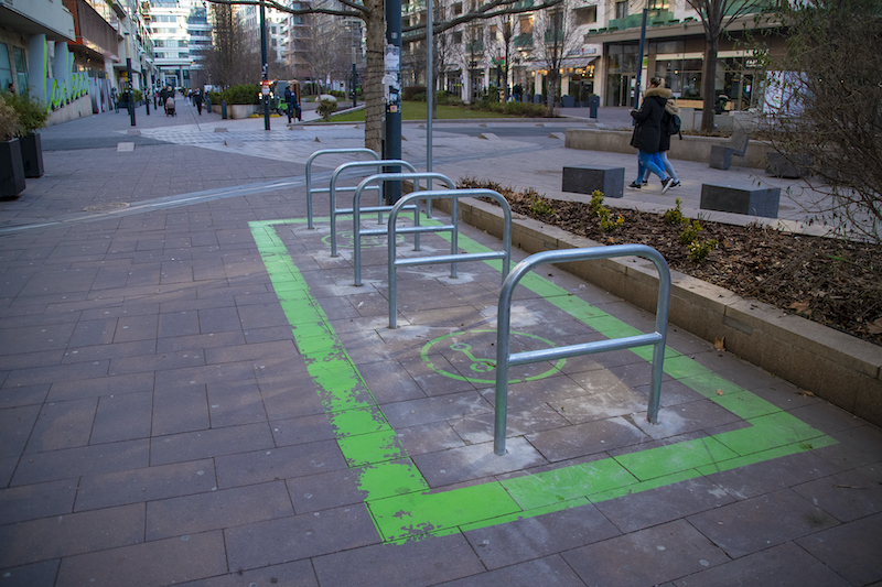 Mikromobilitási pont a Corvinnegyedben - Fotó: Huszár Boglárka