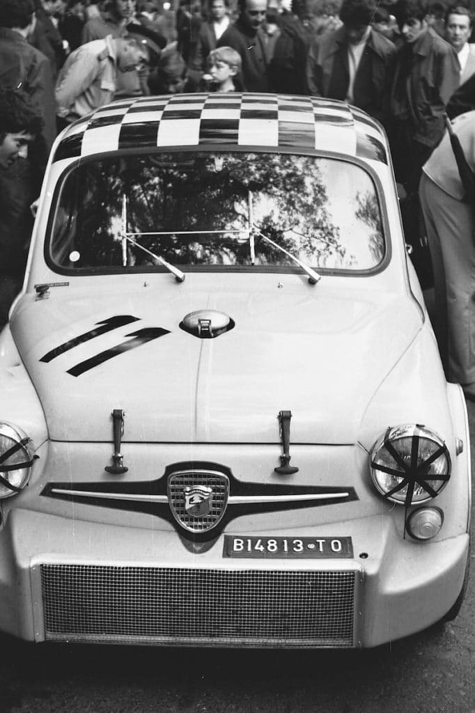 Budapest Nagydíj, túraautó EB futam a Népligetben 1969-ben. Abarth 850 TC versenyautó - Fotó: Fortepan / Tóth Károly dr