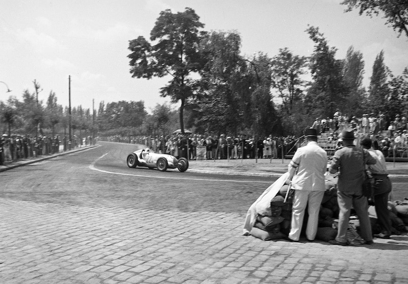 Az első, 1936-os magyar Grand Prix a Népligetben - Fotó: Fortepan / Horváth József