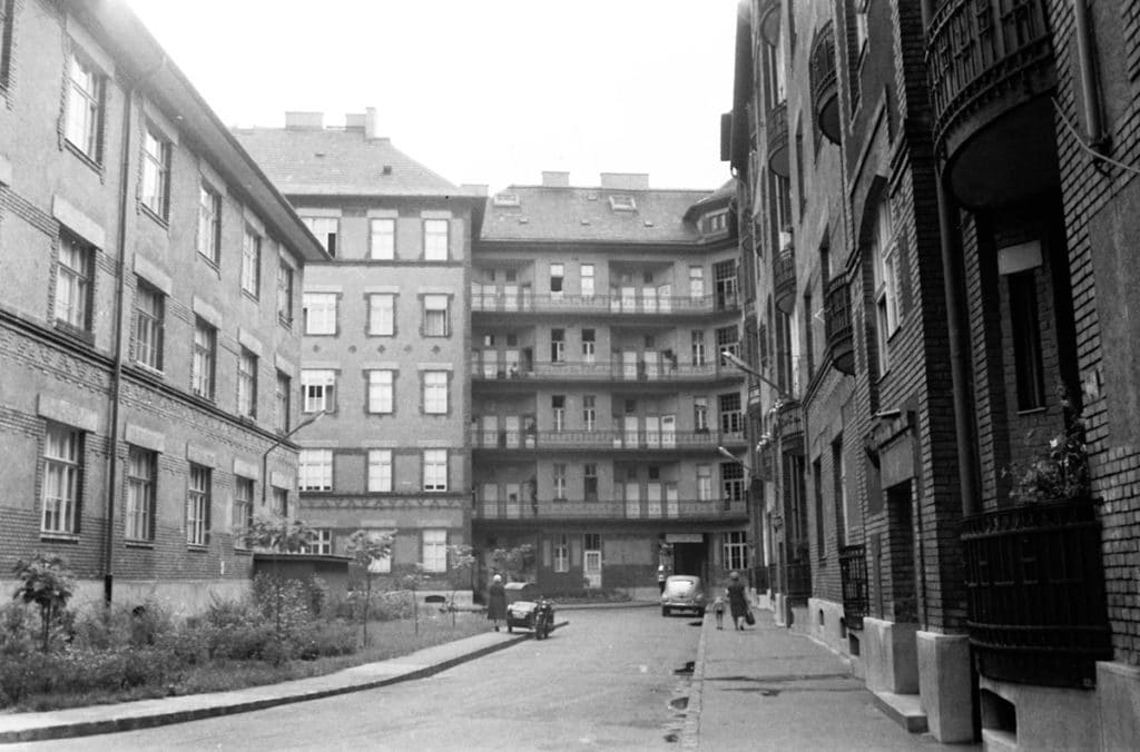 1971. A Vajda Péter utca - Delej utca - Golgota út - Bláthy Ottó utca határolta MÁVAG kolónia. - Fotó: Fortepan / Kende János