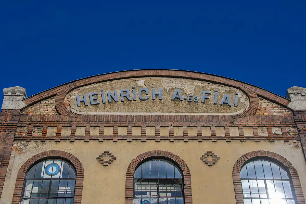 hb-heinrich udvar (1)_1