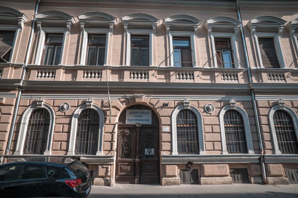 a roma önkormányzat épülete