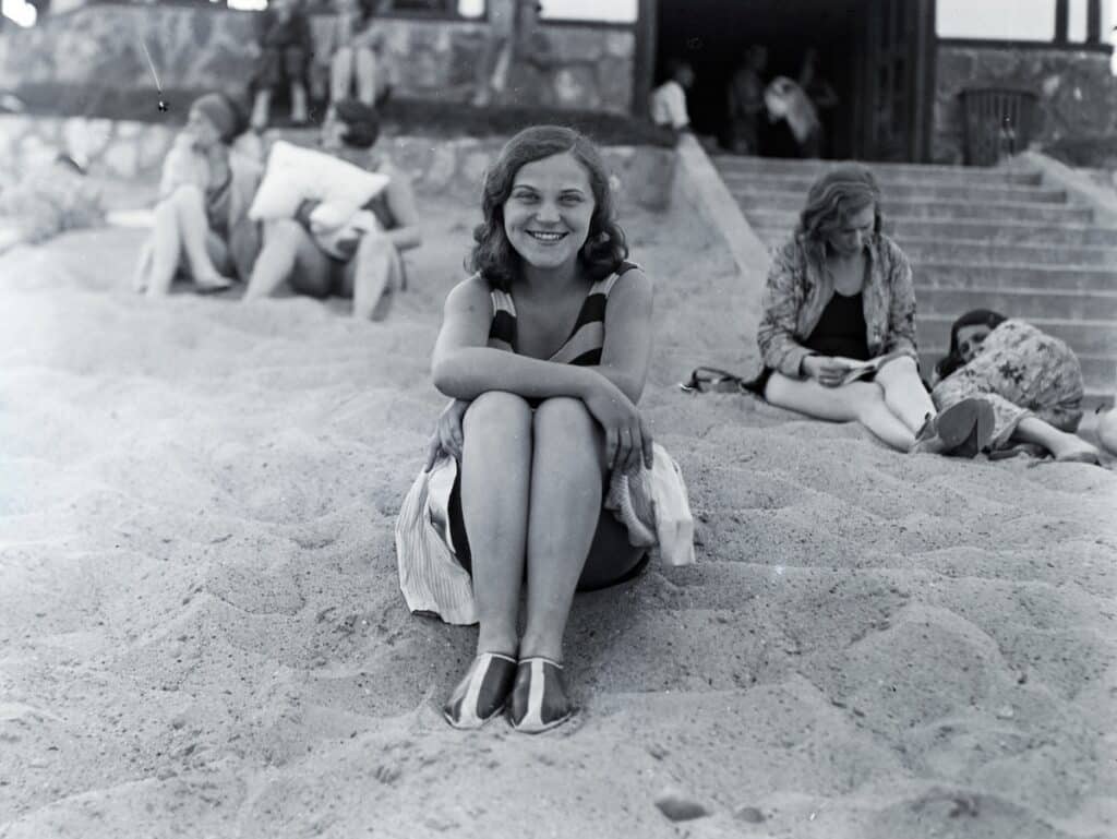 Duna strandfürdő az Újlaki rakparton a Sajka utcánál 1932-ben.
Fotó: Fortepan / Gara Andor
