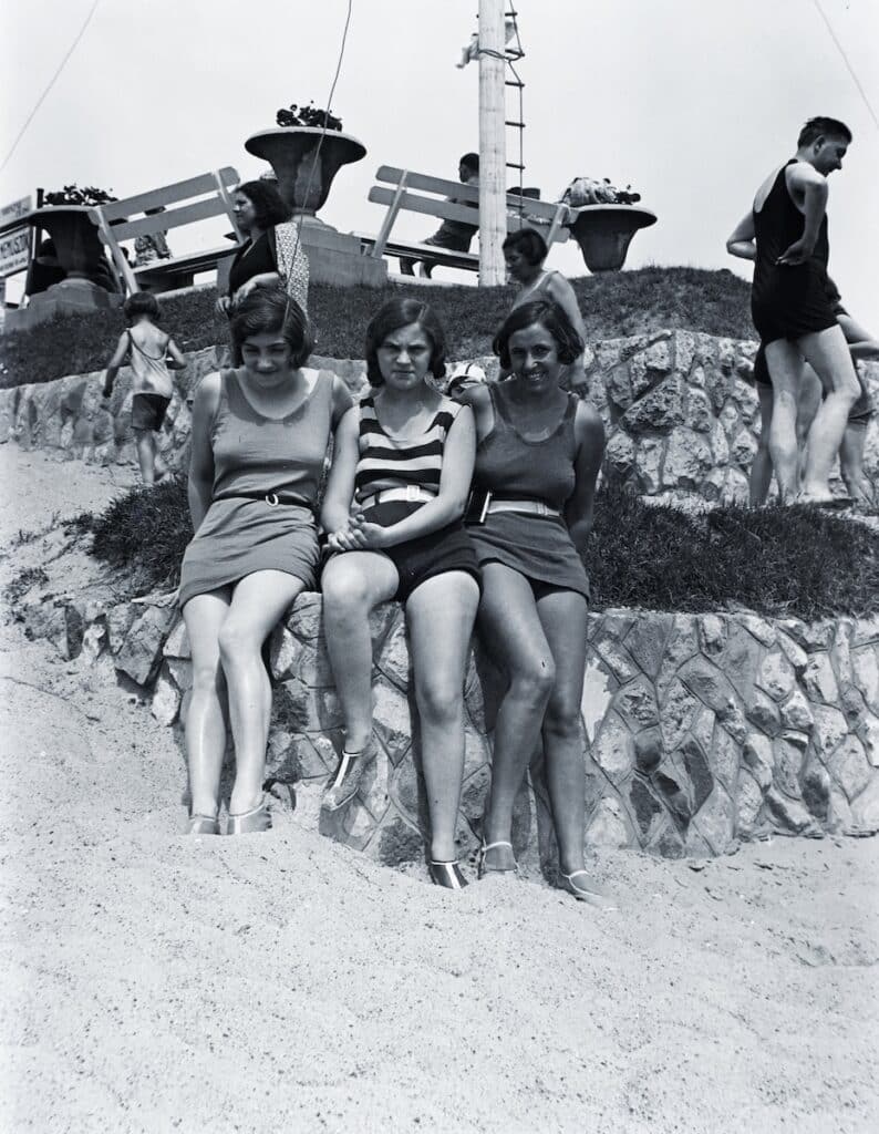 Duna strandfürdő az Újlaki rakparton a Sajka utcánál 1932-ben.
Fotó: Fortepan / Gara Andor