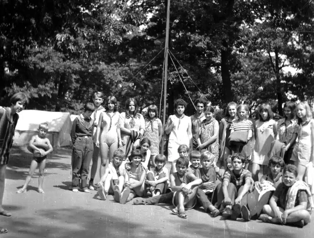 Szigligeten táborozó úttörők 1969-ben. A kép forrása: Fortepan / Jáki László