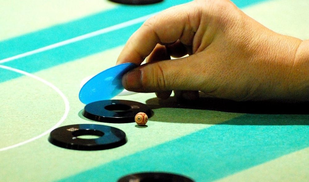 1620px-Button_football_1