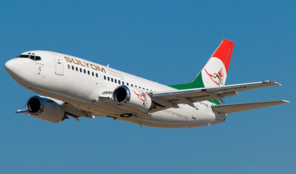 Sólyom_Hungarian_Airways_B737_1