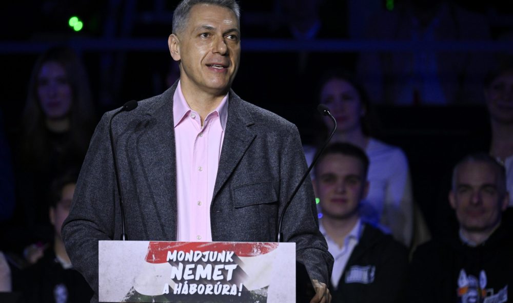 Békéscsaba, 2026. február 21.
Lázár János építési és közlekedési miniszter a Digitális Polgári Körök által szervezett háborúellenes gyûlésen a békéscsabai Városi Sportcsarnokban 2026. február 21-én.
MTI/Hegedüs Róbert