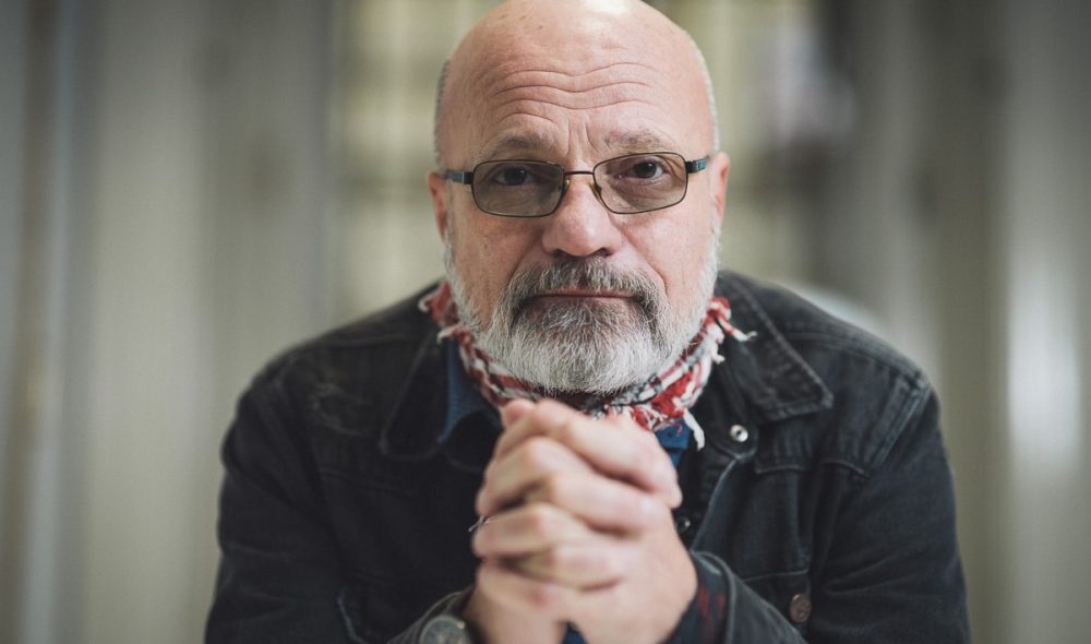 Zacher Gábor toxikológus a 8, csajok, satöbbi podcast felvételén 2023. január 13-án. Fotó: Karancsi-Albert Rudolf / Józsefváros Újság