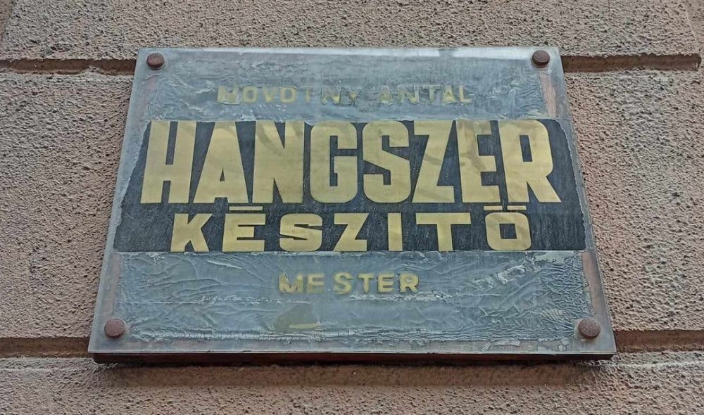 hangszerkesz