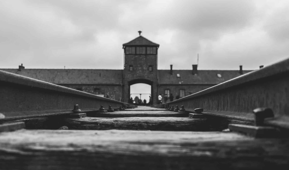 karsten-winegeart-JioCsloIYro-unsplash