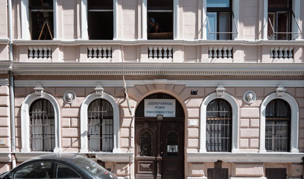 A Józsevárosi Roma Önkormányzat épülete a Vajdahunyad utca 14-ben