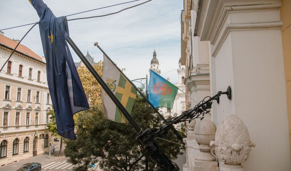 mm_romazaszlo_kis