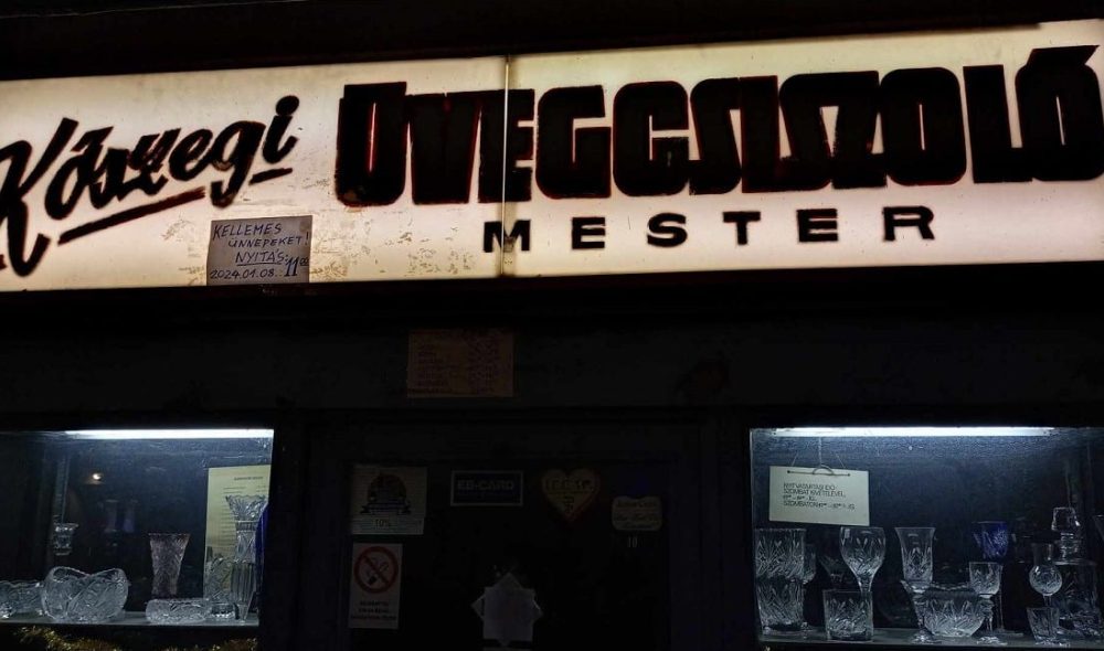 uvegnyito